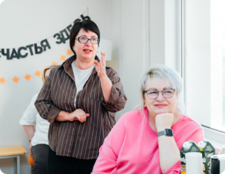 От первой арт-встречи в кафе
до своей студии: мечта Полины Каунниковой стала реальностью!